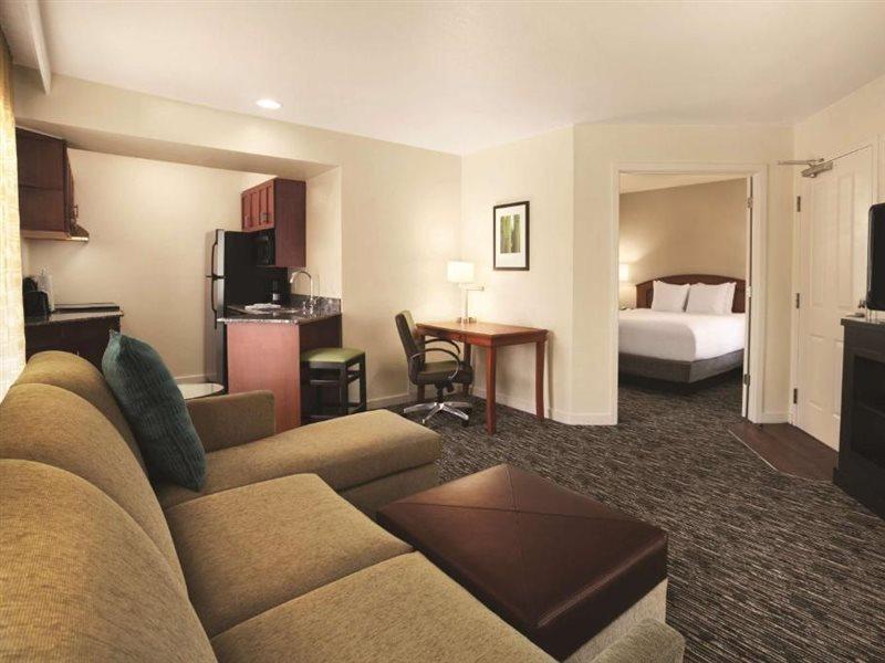 Hyatt House Pleasanton Hotel Exterior photo